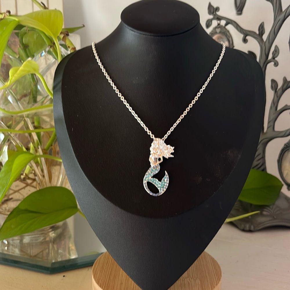 Mermaid Rhinestone Necklace NWOT